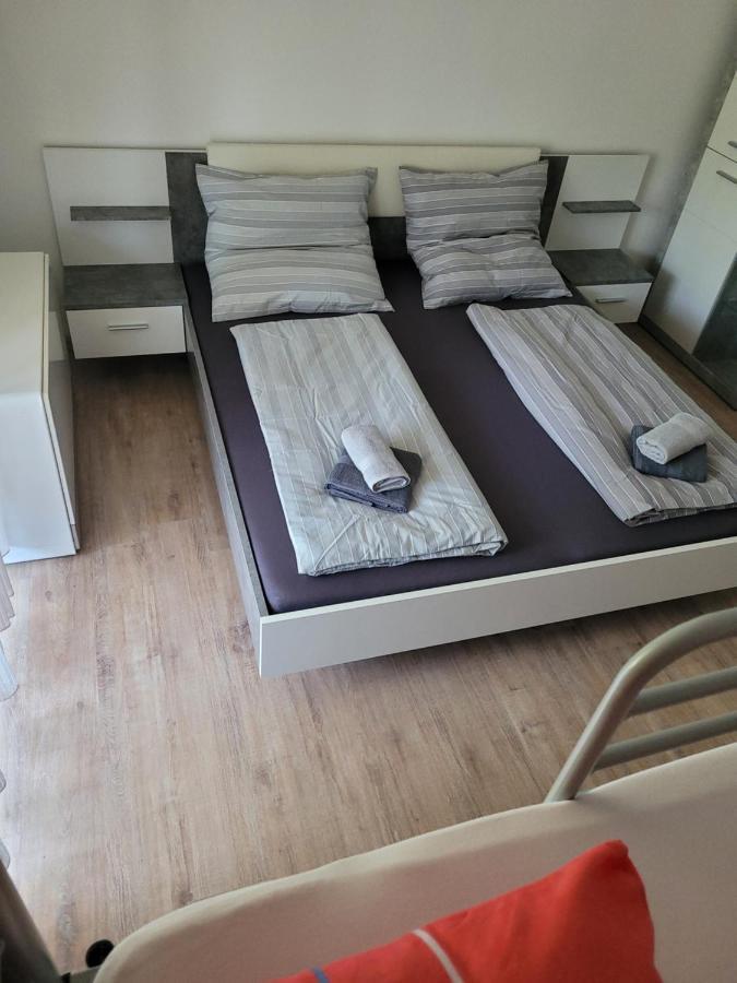 Ryan Apartament Mit Netflix ซังคท์แองเกลอมาร์ ภายนอก รูปภาพ